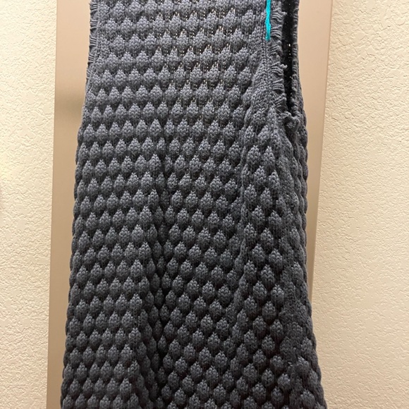 Project e Vintage Medium dark gray long sweater vest. - Picture 4 of 6